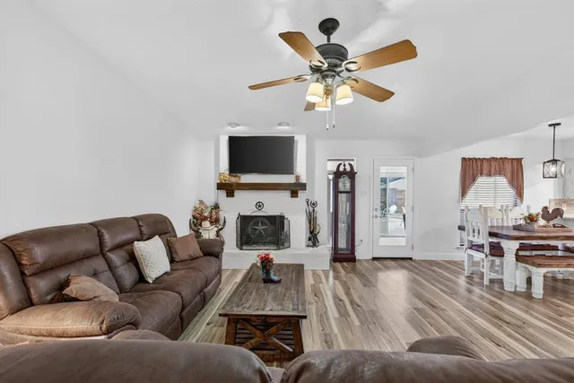 $429,900 | 3225 Emerald Street, Bedford, TX 76021