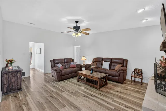 $429,900 | 3225 Emerald Street, Bedford, TX 76021