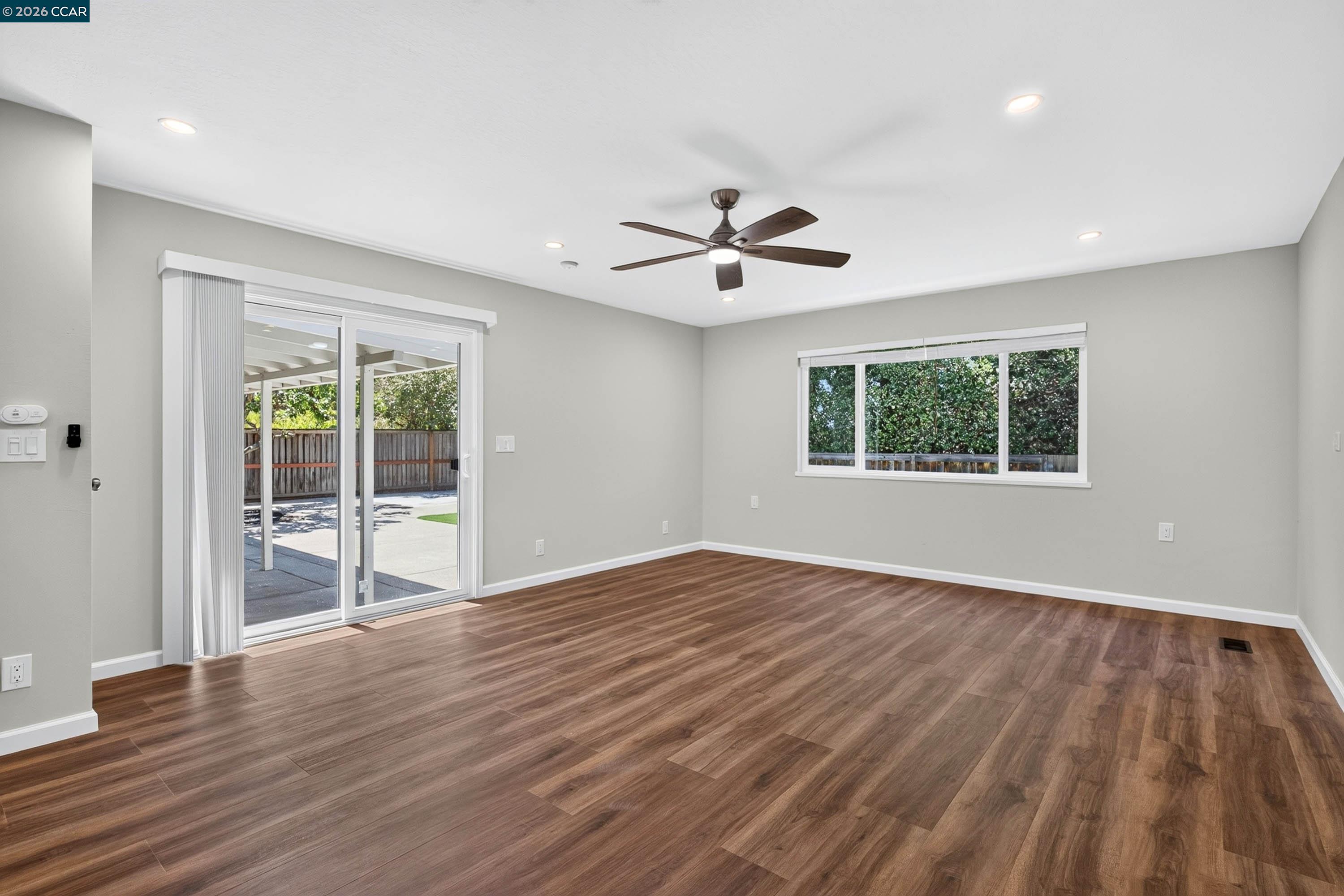 121 Violet Road Hercules, CA 94547 - Photo 10 of 70 Gallery Image 10