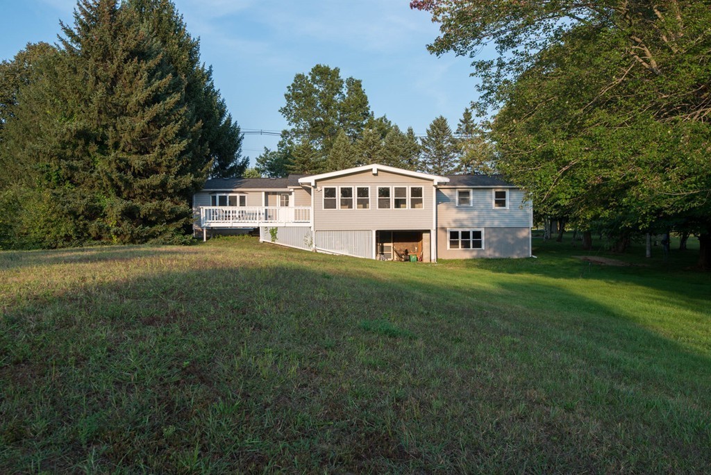 68 Town Farm Road Ipswich, MA 01938 - Photo 1 of 28 Gallery Image 1