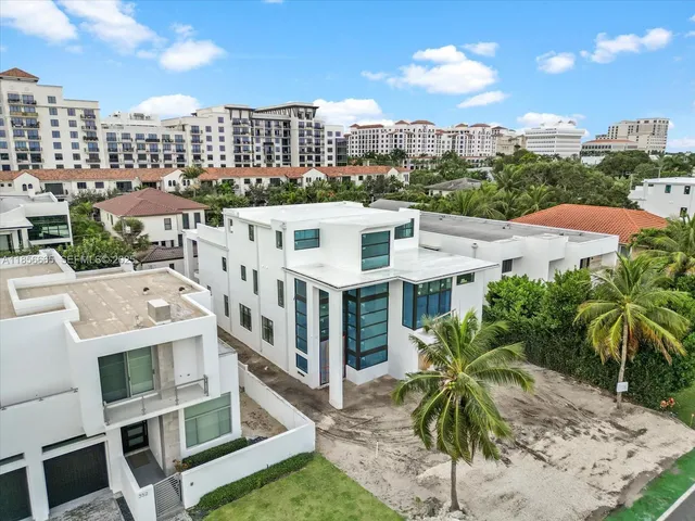 $6,450,000 | 344 Northeast 2nd Street, Boca Raton, FL 33432