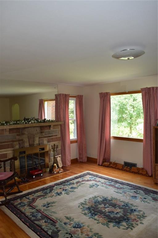124 Crisswell Road Butler, PA 16002 - Photo 4 of 16
