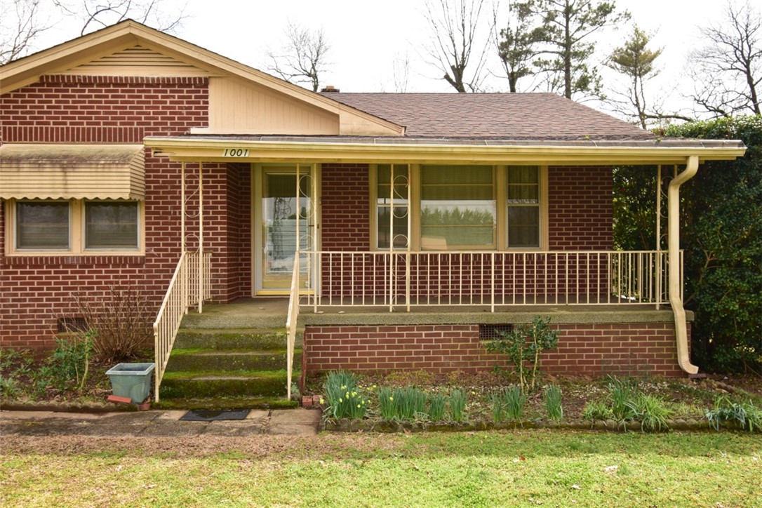 1001 West Shockley Ferry Road Anderson, SC 29626 - Photo 3 of 18 Gallery Image 3