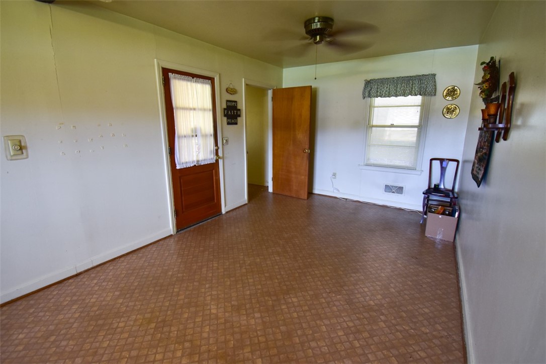 1001 West Shockley Ferry Road Anderson, SC 29626 - Photo 6 of 18 Gallery Image 6
