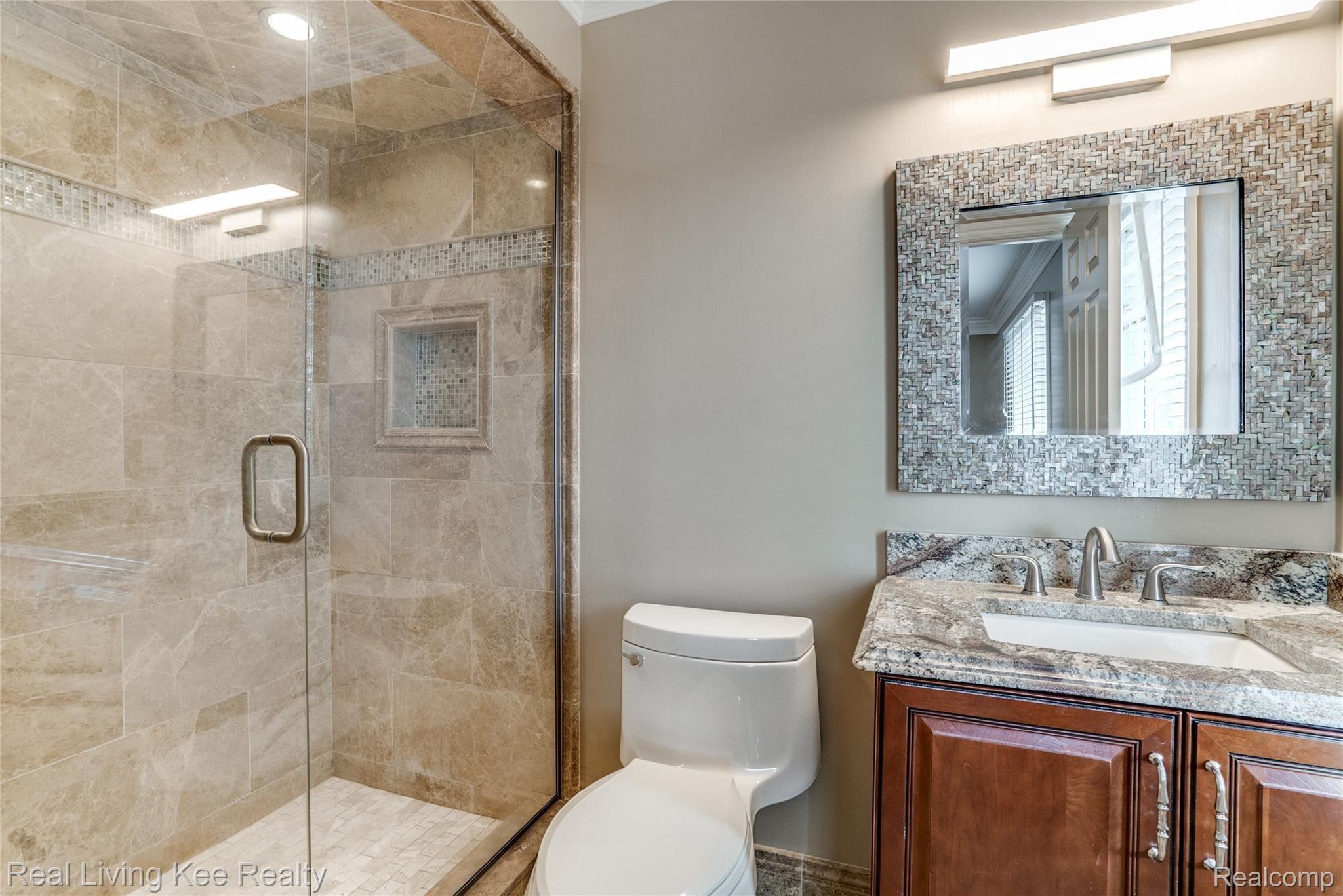 2675 Shorebrook Court Rochester, MI 48306 - Photo 71 of 98 Interiors (57 of 88).jpg