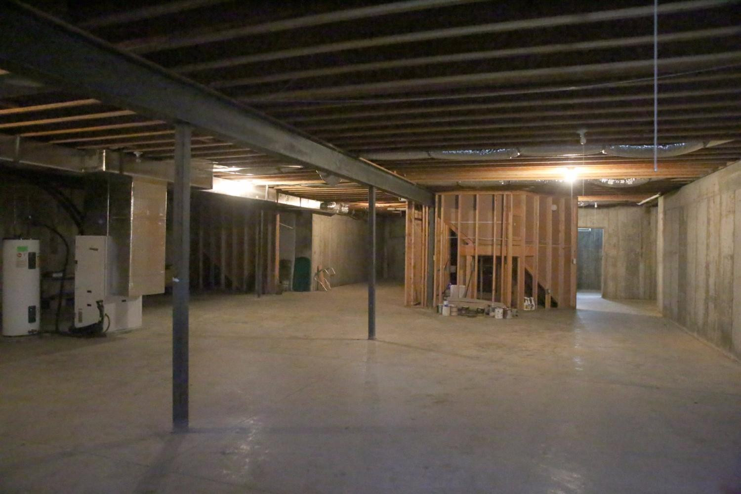 816 Hutchison Road Paris, KY 40361 - Photo 28 of 35 Photo 28