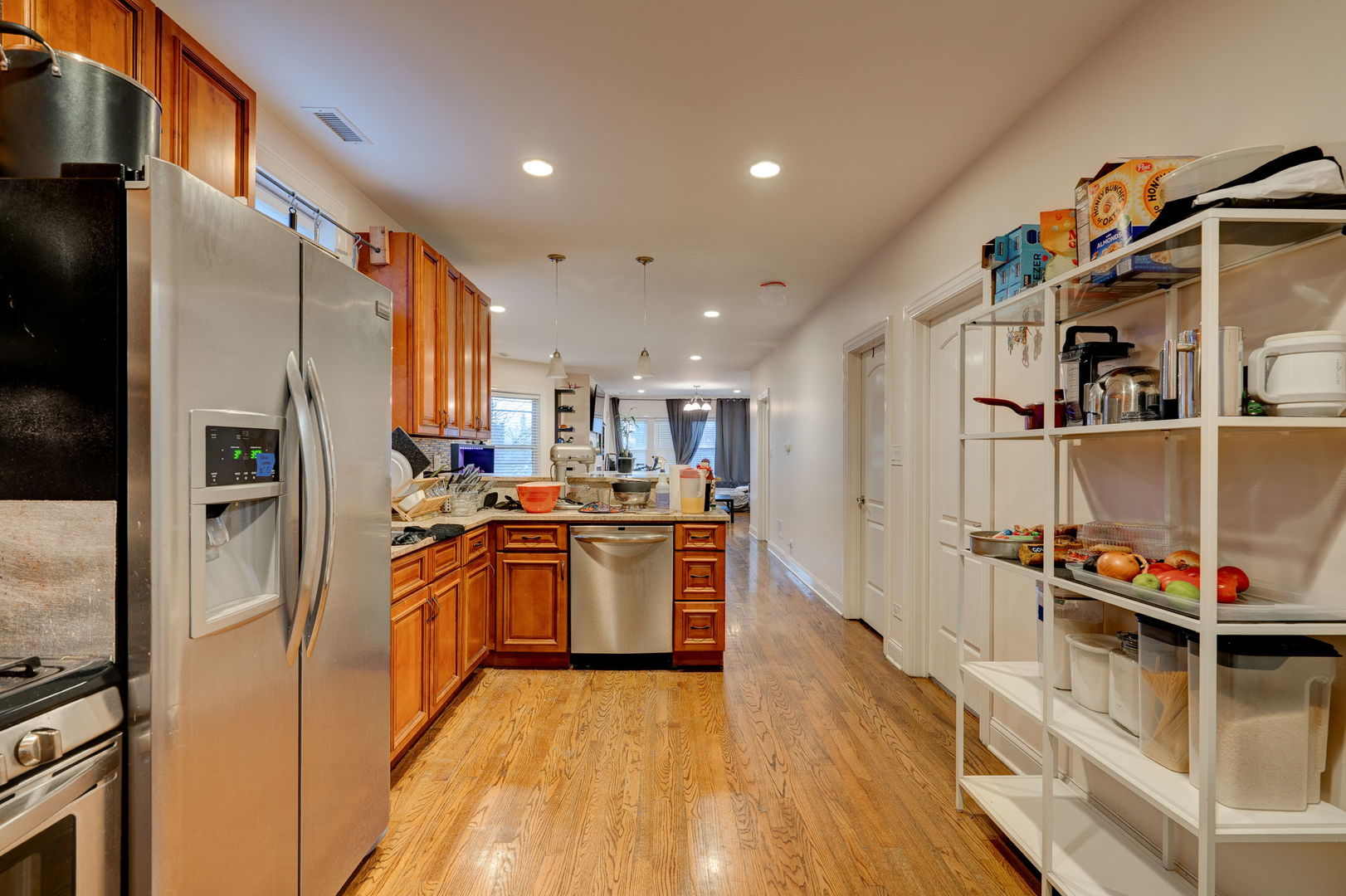 4820 West George Street Chicago, IL 60641 - Photo 8 of 26