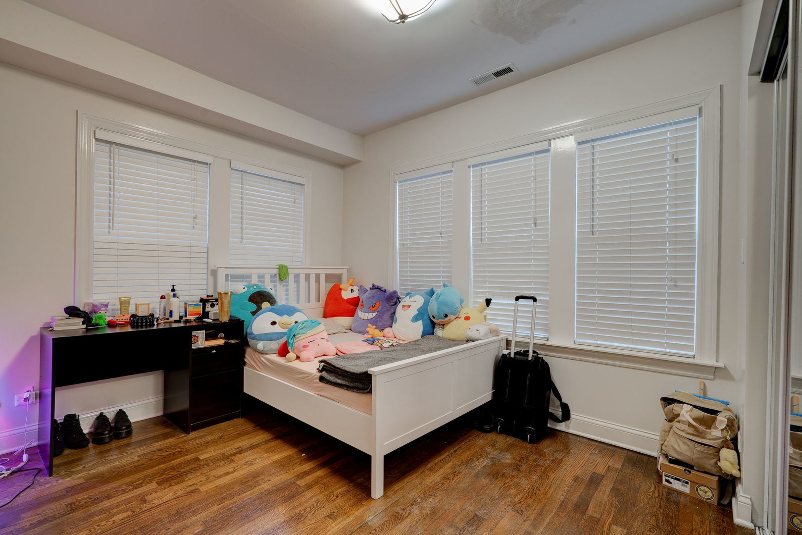 4820 West George Street Chicago, IL 60641 - Photo 10 of 26