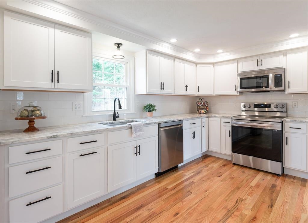 3 Grandview Road Windham, NH 03087 - Photo 14 of 20