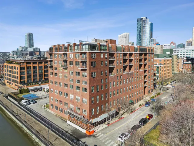 a picture of city view