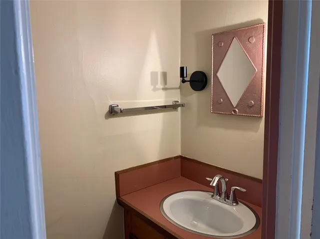 $2,150 | 6 Walnut Street, Oneonta, NY 13820