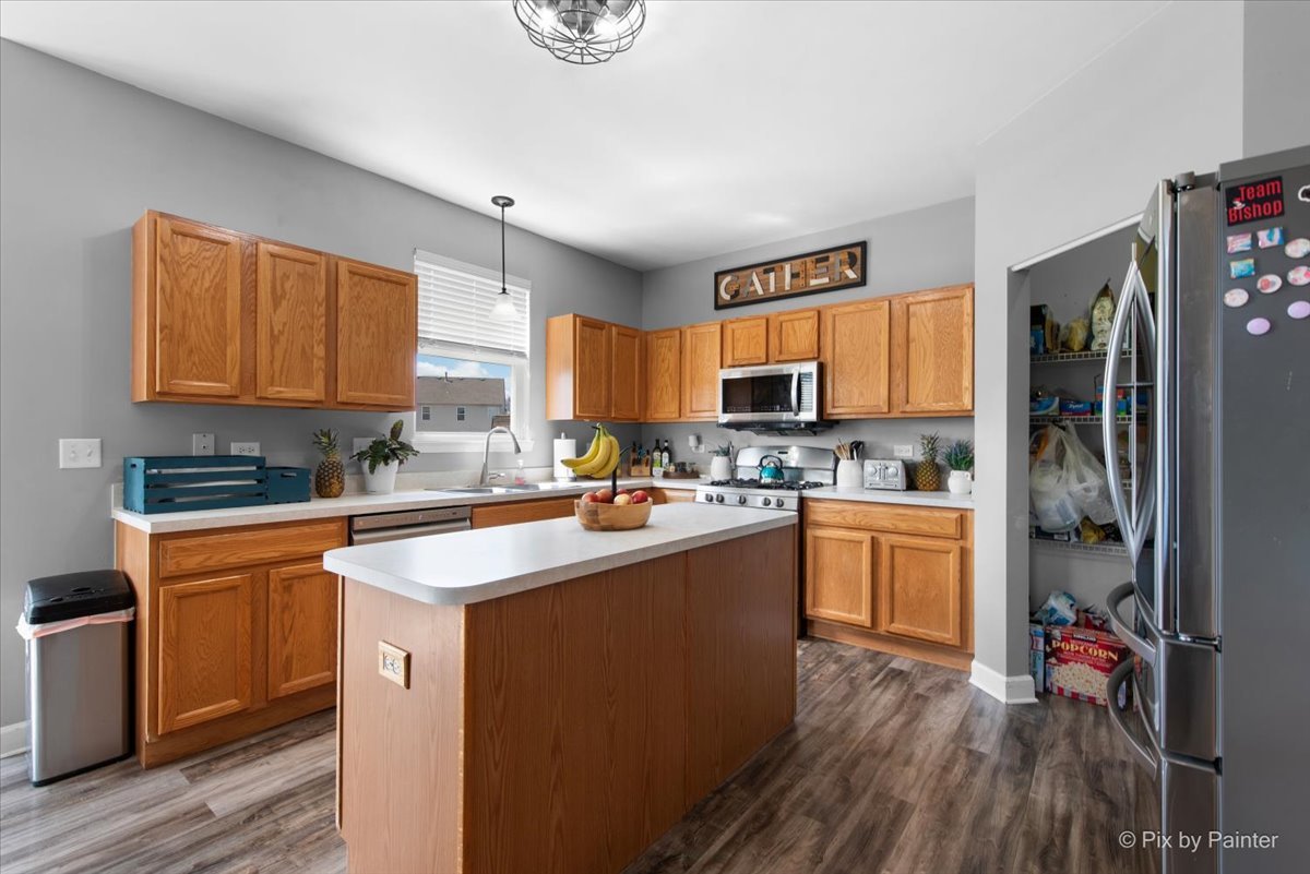 3527 Ridge Circle Carpentersville, IL 60110 - Photo 24 of 59