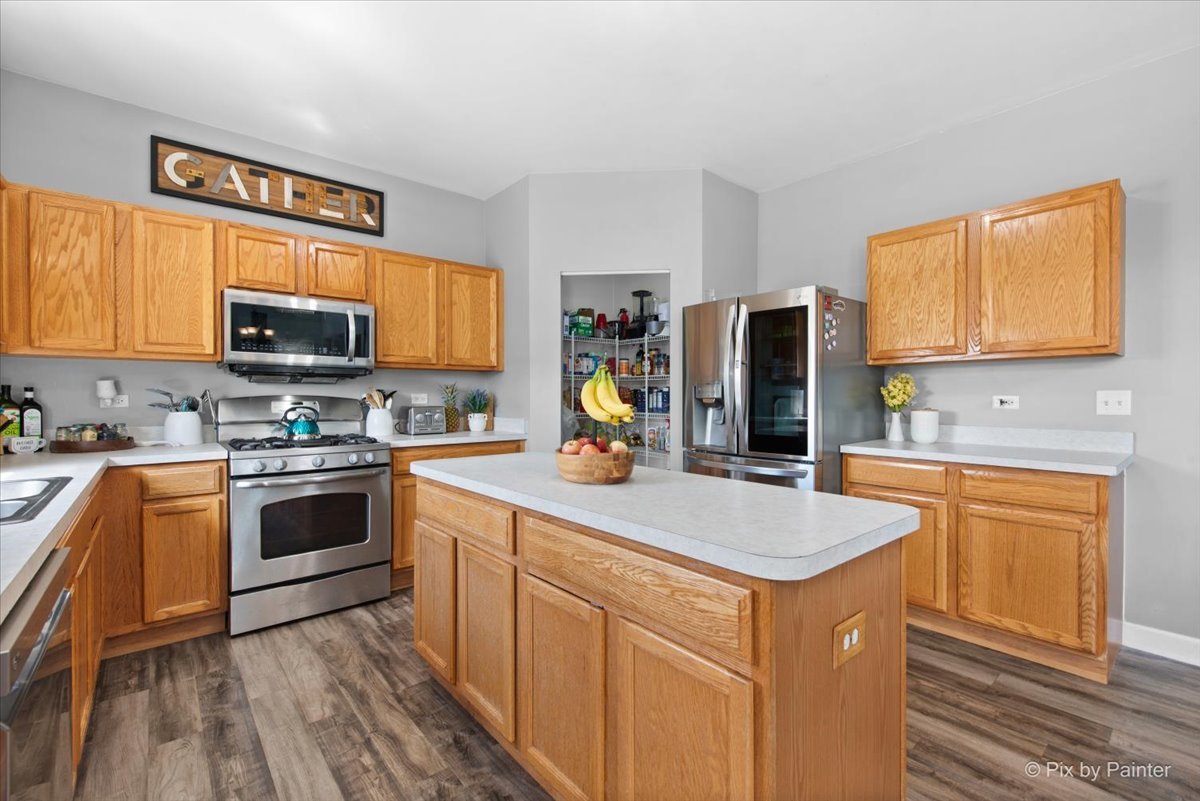 3527 Ridge Circle Carpentersville, IL 60110 - Photo 25 of 59
