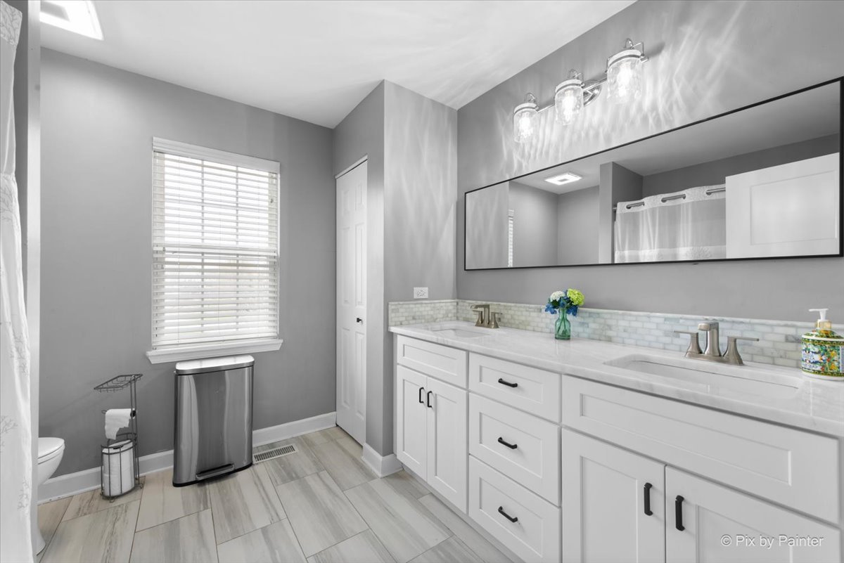 3527 Ridge Circle Carpentersville, IL 60110 - Photo 50 of 59