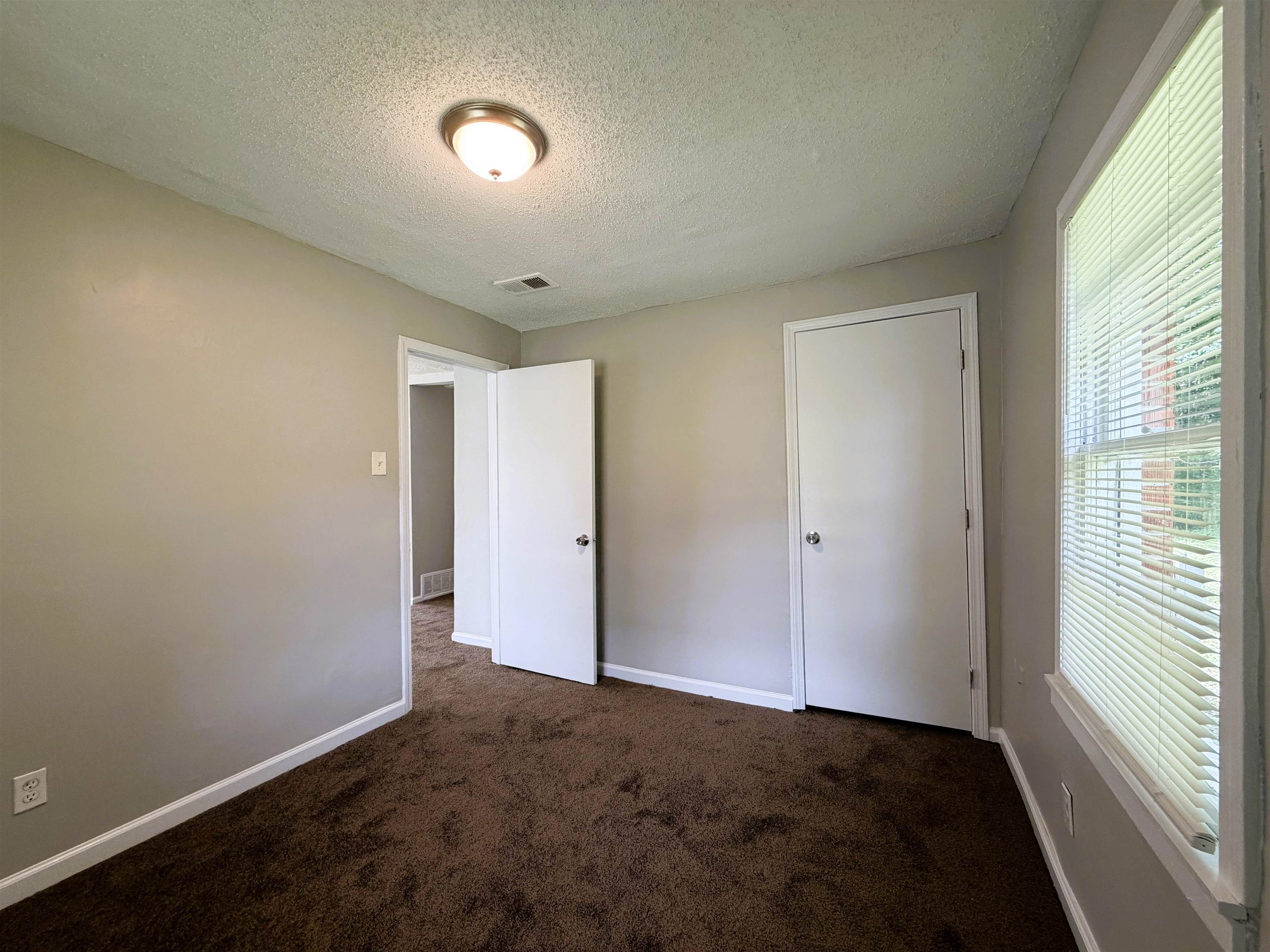 432 West Peebles Road Memphis, TN 38109 - Photo 8 of 17