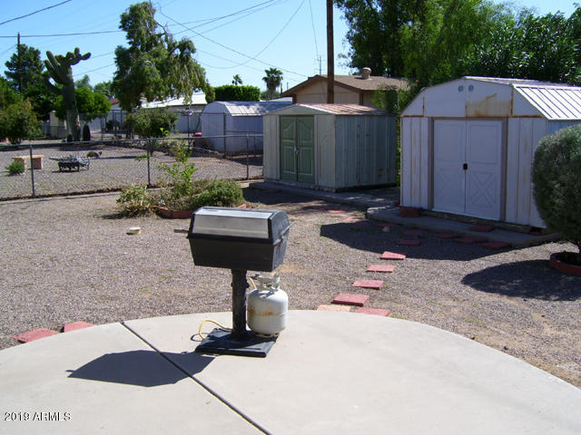 5233 Casper Road Mesa, AZ 85205 - Photo 21 of 23 Backyard