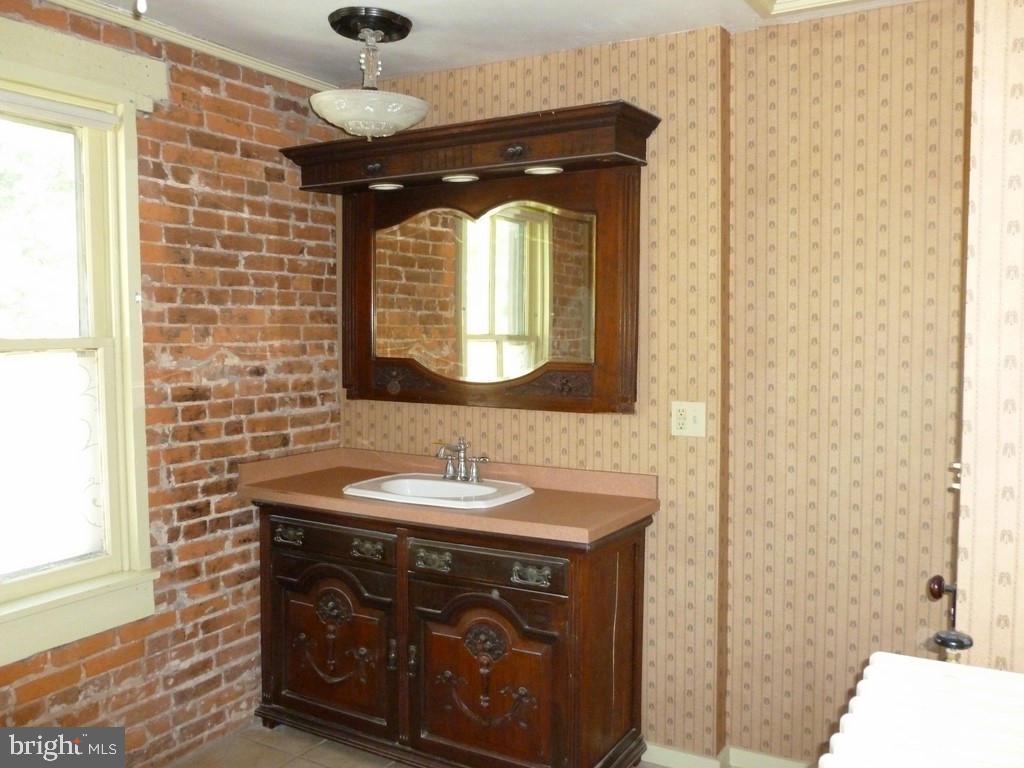 1383 East Oregon Road Lititz, PA 17543 - Photo 18 of 34