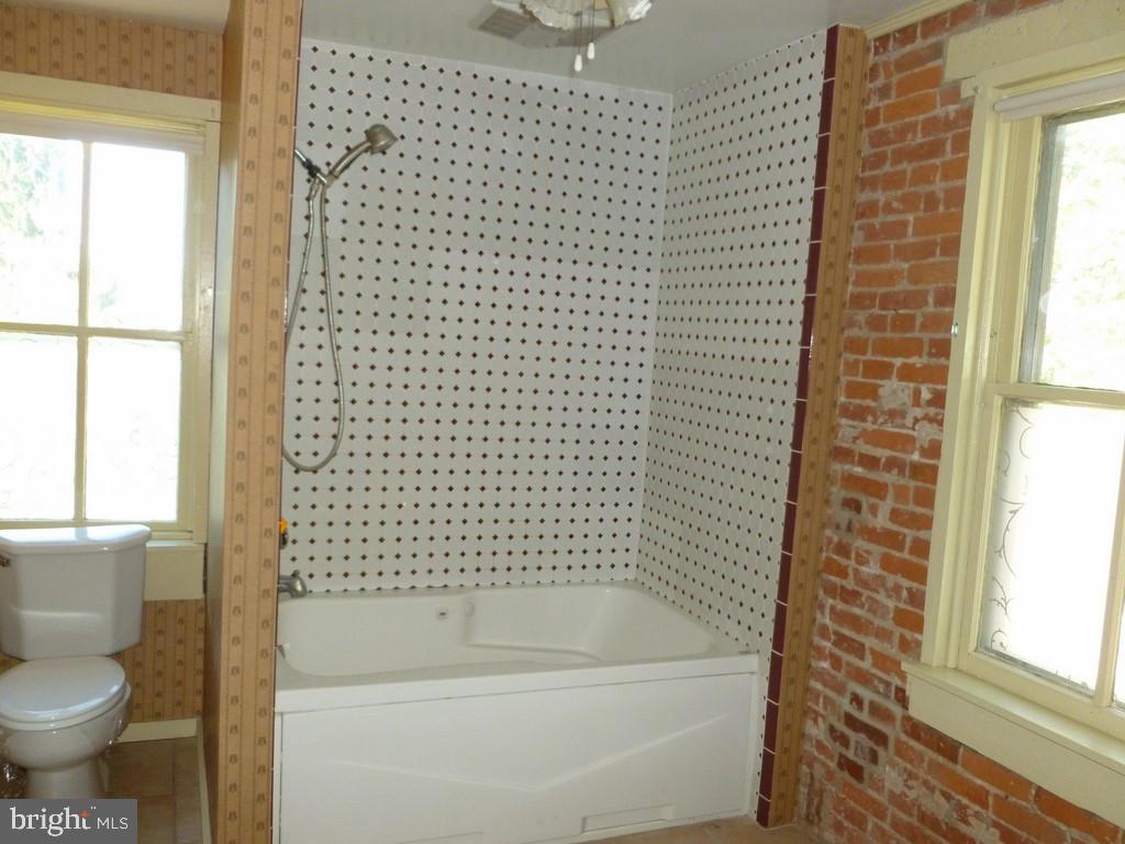 1383 East Oregon Road Lititz, PA 17543 - Photo 19 of 34