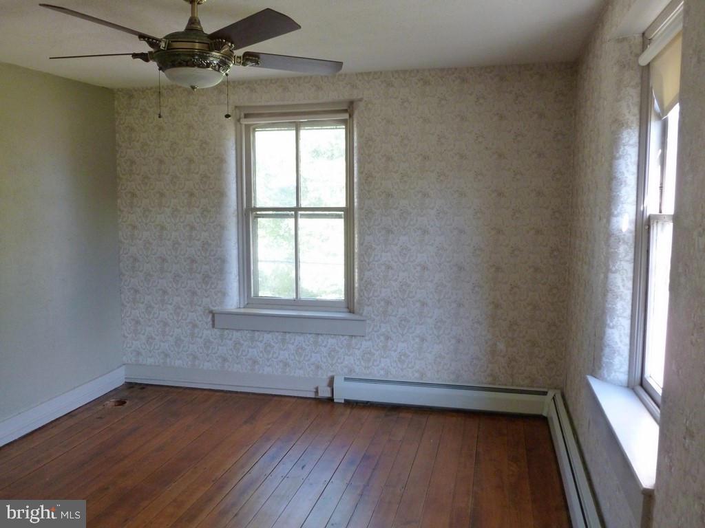 1383 East Oregon Road Lititz, PA 17543 - Photo 9 of 34