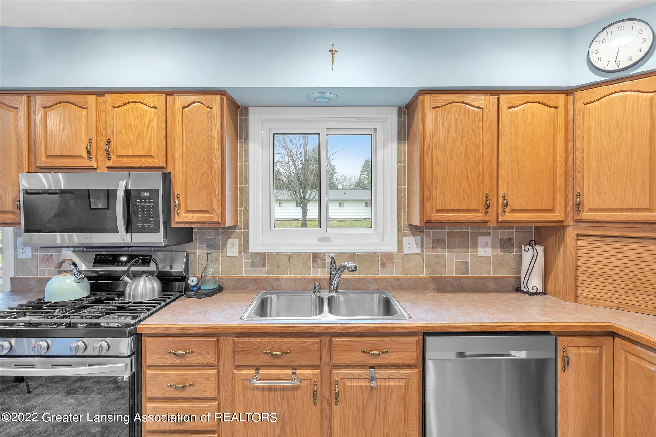 1545 East Stoll Road Lansing, MI 48906 - Photo 14 of 37 1545-E-Stoll-Rd-WindowStill-Real-Estate-