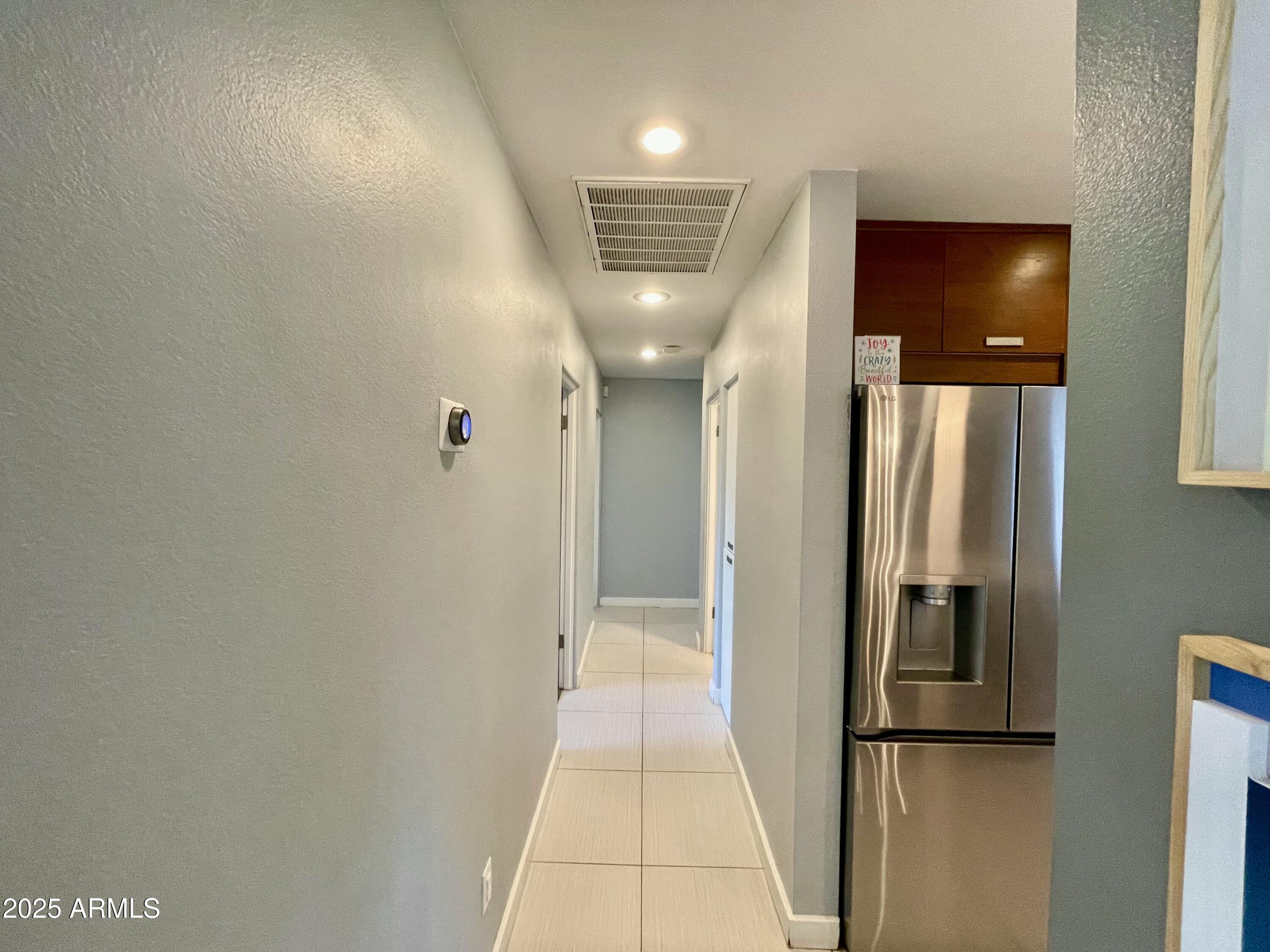 1520 West Berridge Lane Phoenix, AZ 85015 - Photo 24 of 46 a view of a hallway
