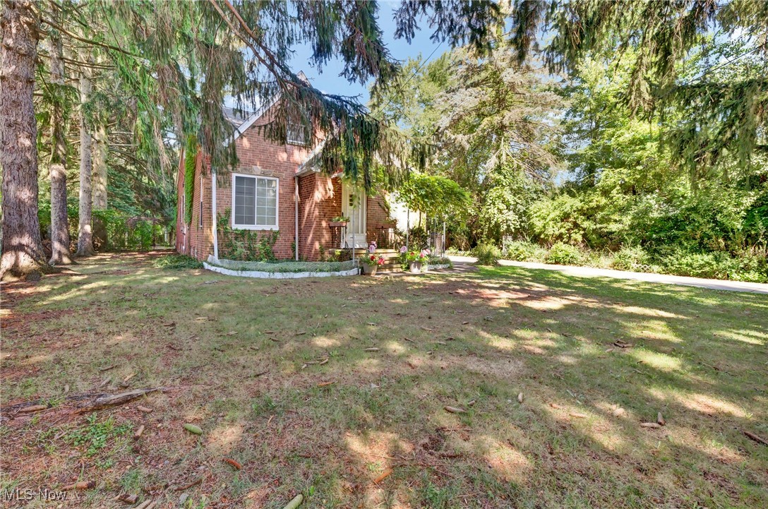 5956 Stumph Road Parma, OH 44130 - Photo 27 of 31 Gallery Image 27