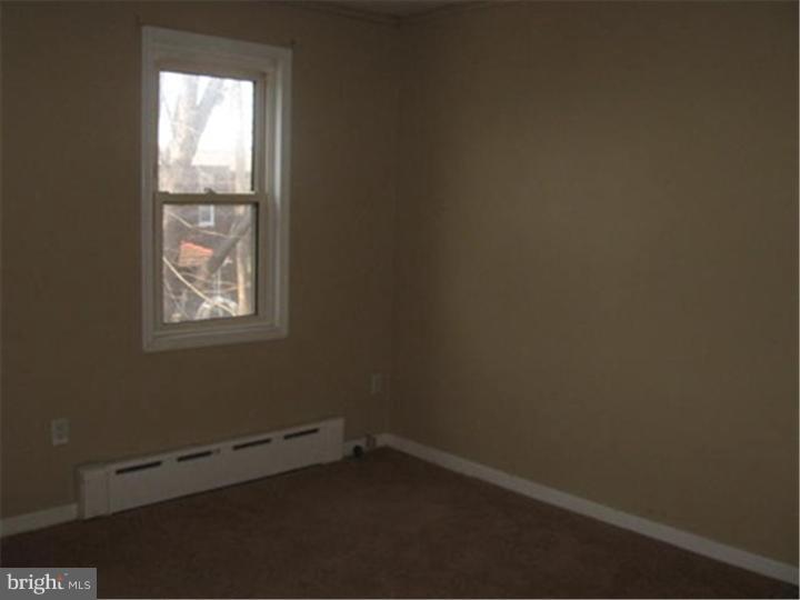 903 Kenmore Road Philadelphia, PA 19151 - Photo 5 of 18 Gallery Image 5