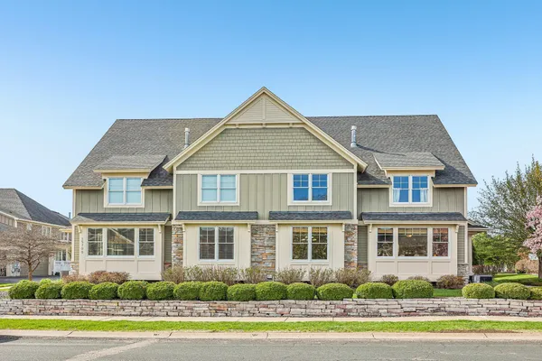 $535,000 | 15704 Cobblestone Lake Parkway, Apple Valley, MN 55124