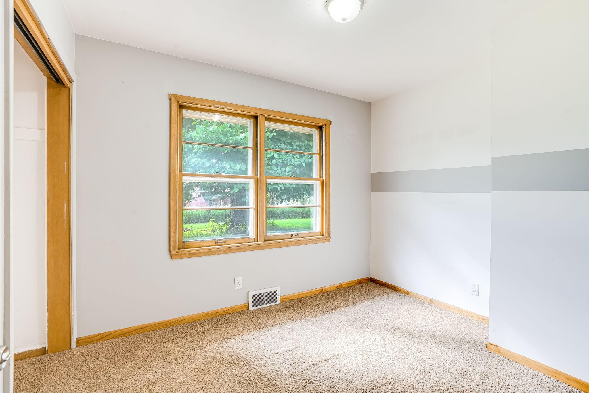 1941 Dodd Road Mendota Heights, MN 55118 - Photo 12 of 28 Gallery Image 12
