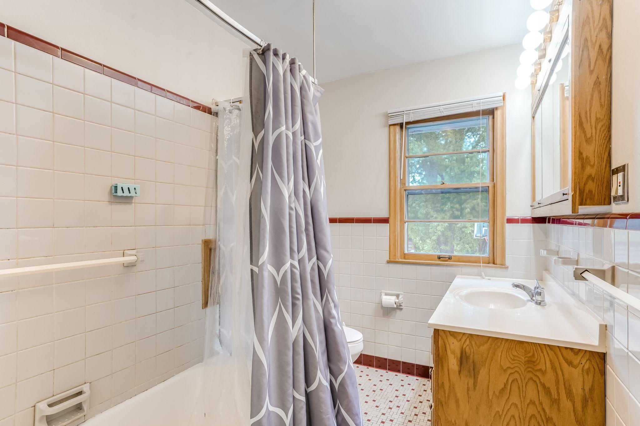 1941 Dodd Road Mendota Heights, MN 55118 - Photo 13 of 28 Gallery Image 13