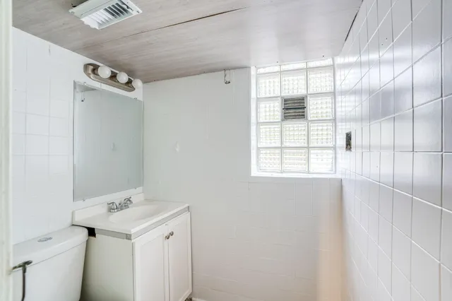 $399,900 | 1941 Dodd Road, Mendota Heights, MN 55118