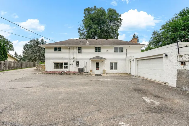 $399,900 | 1941 Dodd Road, Mendota Heights, MN 55118