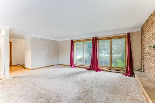 $399,900 | 1941 Dodd Road, Mendota Heights, MN 55118