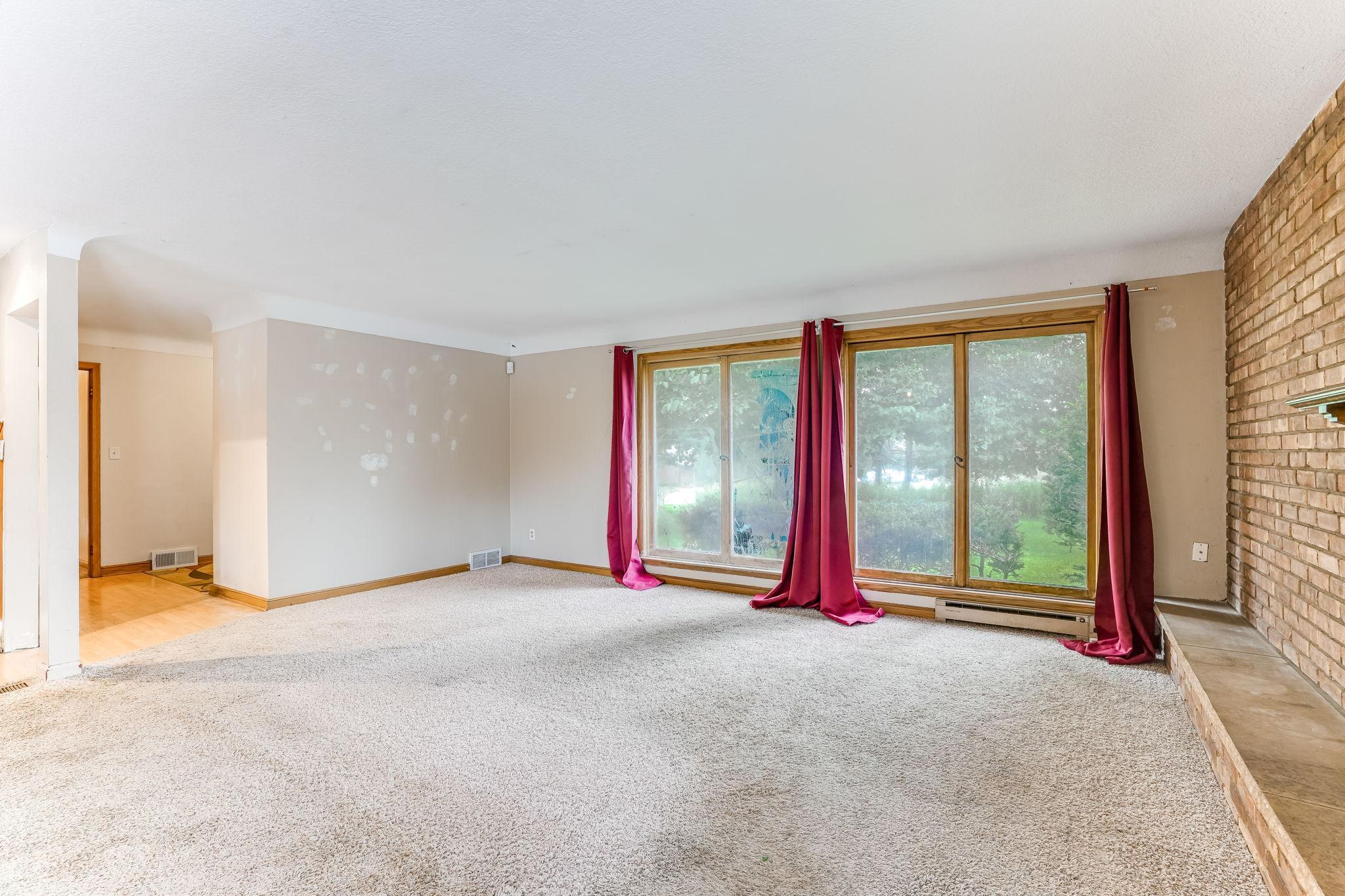 1941 Dodd Road Mendota Heights, MN 55118 - Photo 6 of 28 Gallery Image 6