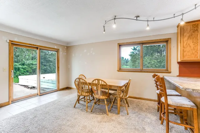 $399,900 | 1941 Dodd Road, Mendota Heights, MN 55118