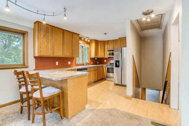 $399,900 | 1941 Dodd Road, Mendota Heights, MN 55118