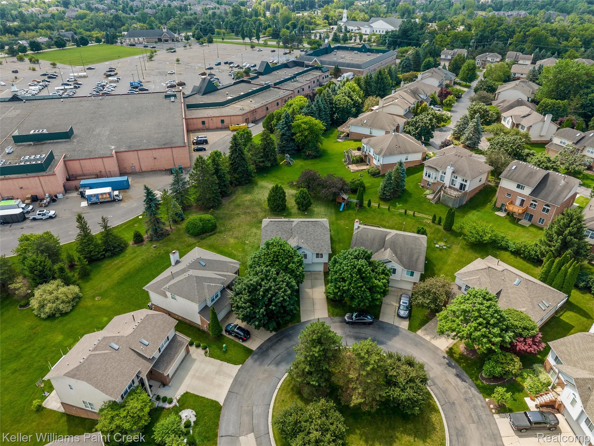 3201 Lynhurst Court Rochester, MI 48306 - Photo 45 of 49 47-3201 Lynhurst Ct - AERIAL 0013.jpg