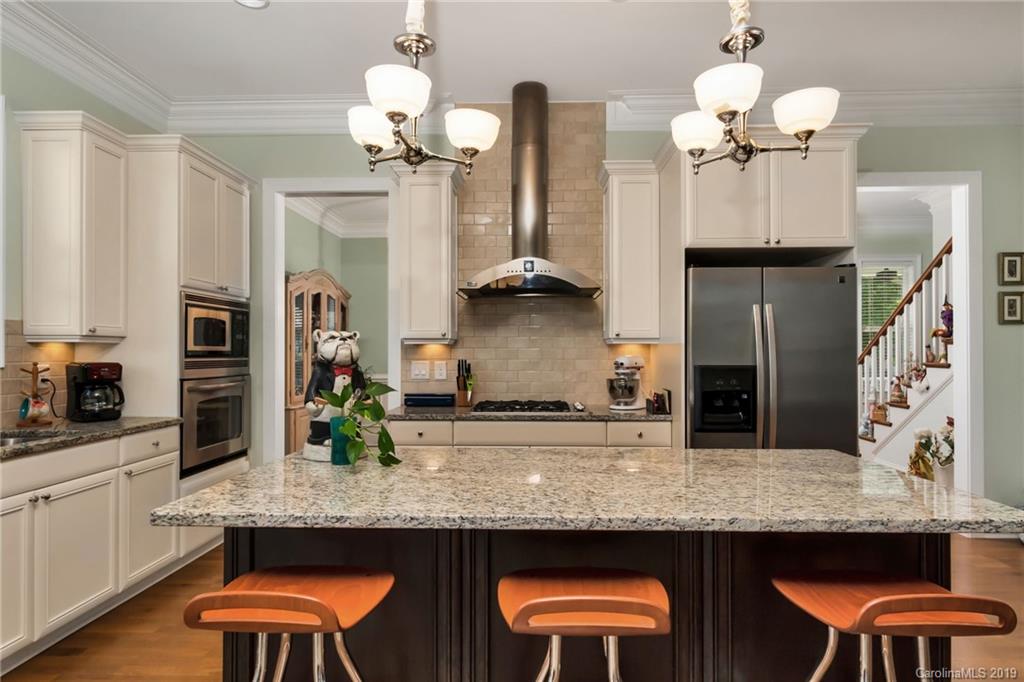 9719 Wheatfield Road Charlotte, NC 28277 - Photo 9 of 38 Gallery Image 9