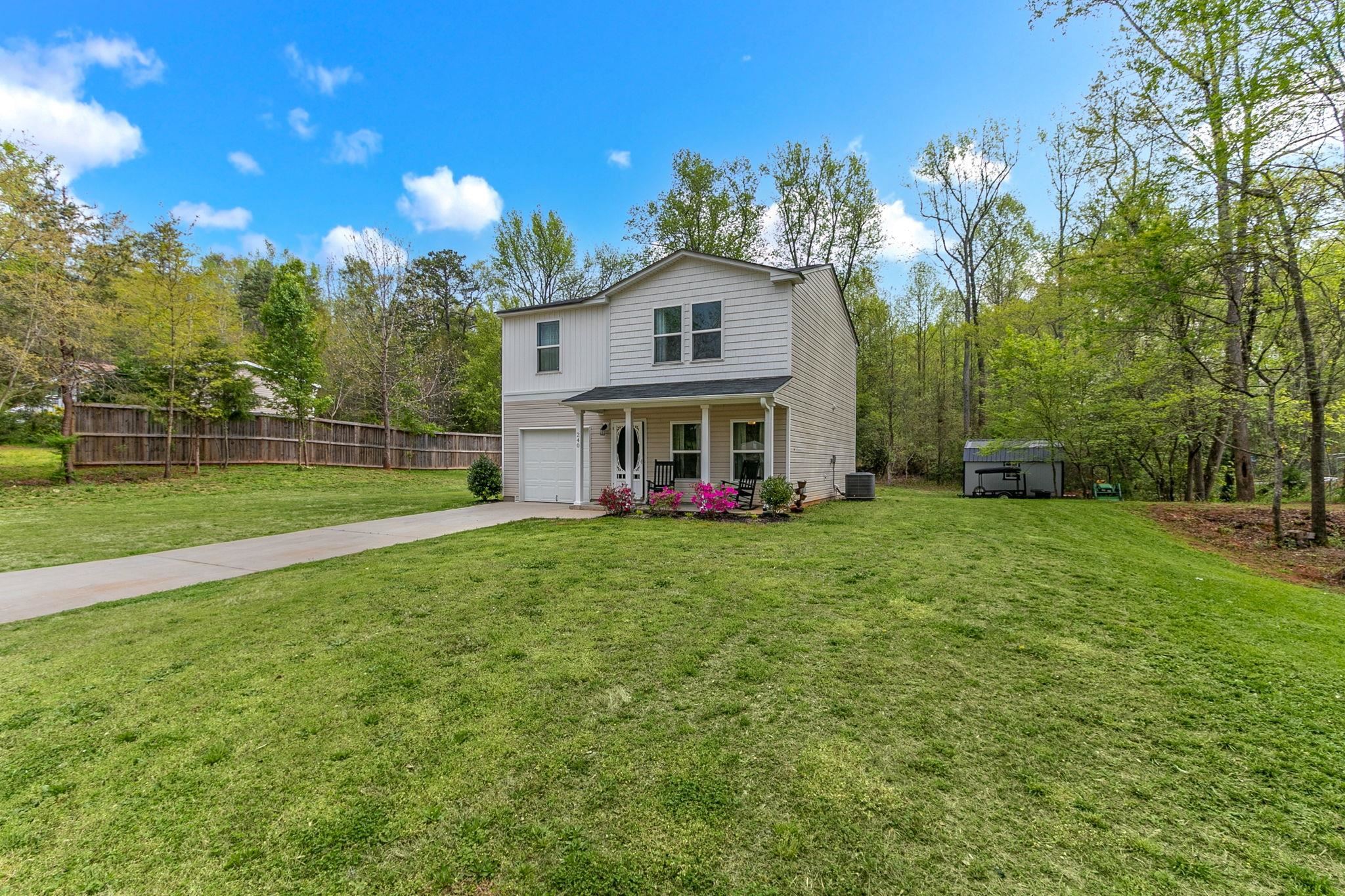 240 Goldenleaf Lane Inman, SC 29349 - Photo 3 of 36