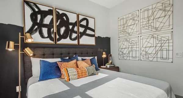 $2,312 | 9330 South Main Street, Unit 102, Houston, TX 77025