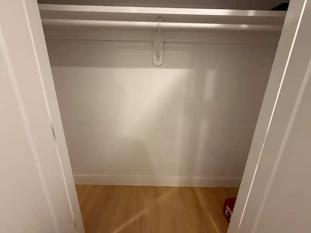 $3,300 | 138 Centre Street, Unit 3, Boston, MA 02124