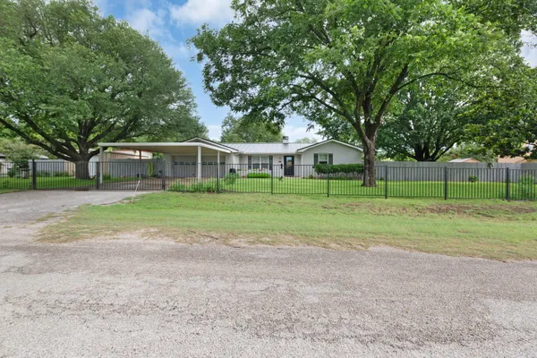 $379,000 | 310 Cardinal Lane, Burnet, TX 78611