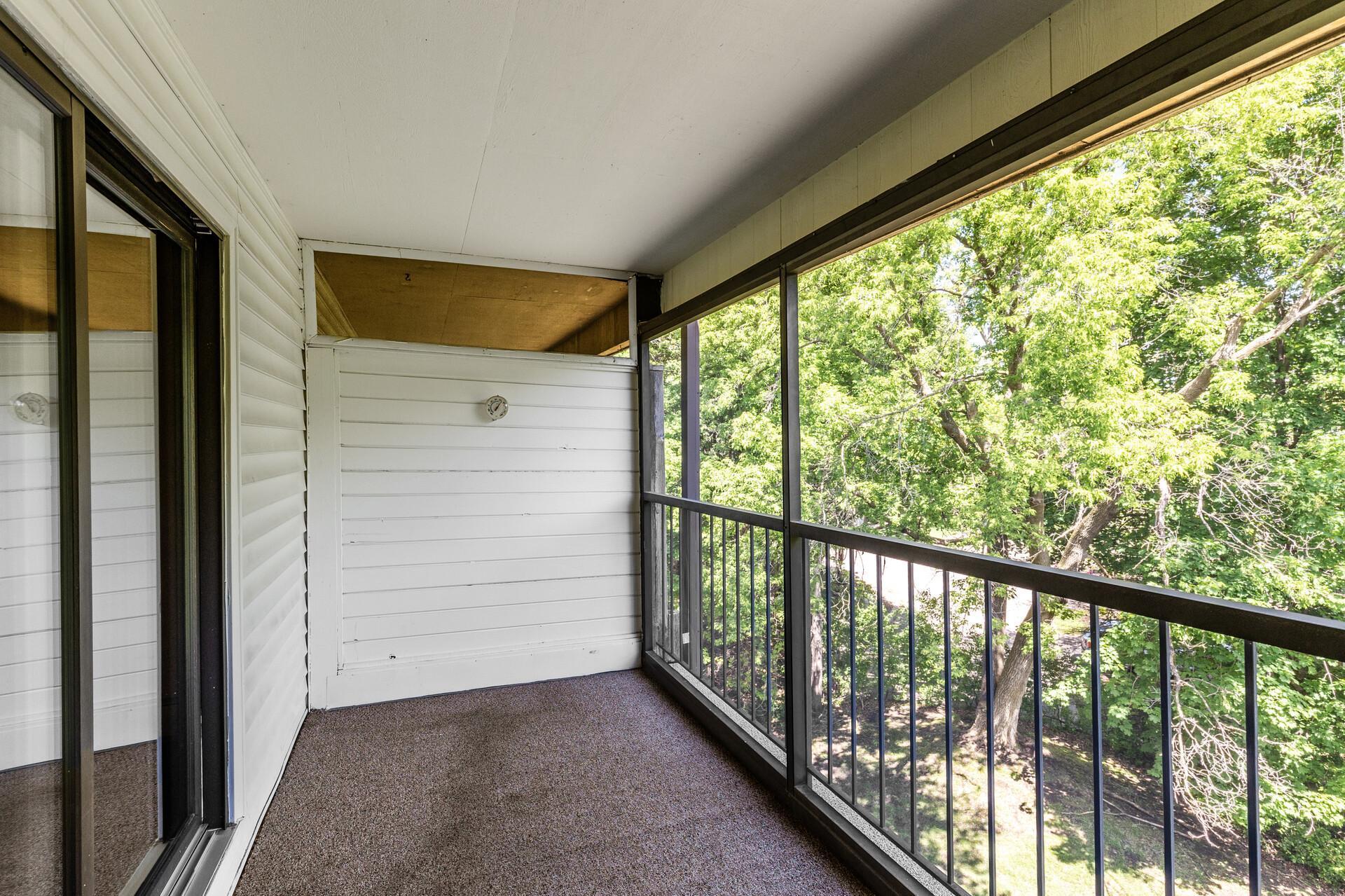 10441 Greenbrier Road, Unit 315 Minnetonka, MN 55305 - Photo 11 of 33