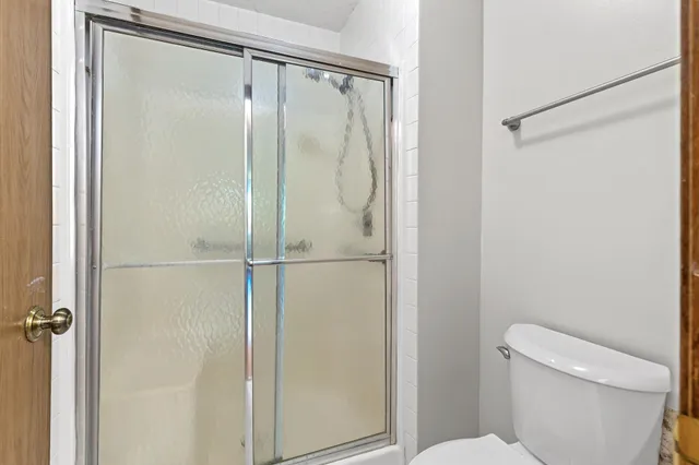 $179,900 | 10441 Greenbrier Road, Unit 315, Minnetonka, MN 55305