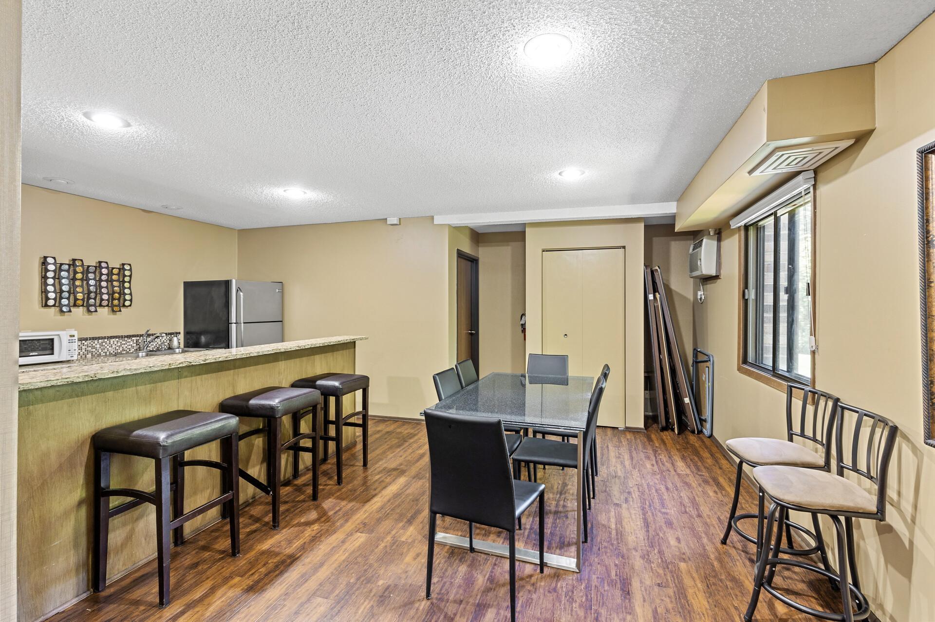 10441 Greenbrier Road, Unit 315 Minnetonka, MN 55305 - Photo 30 of 33