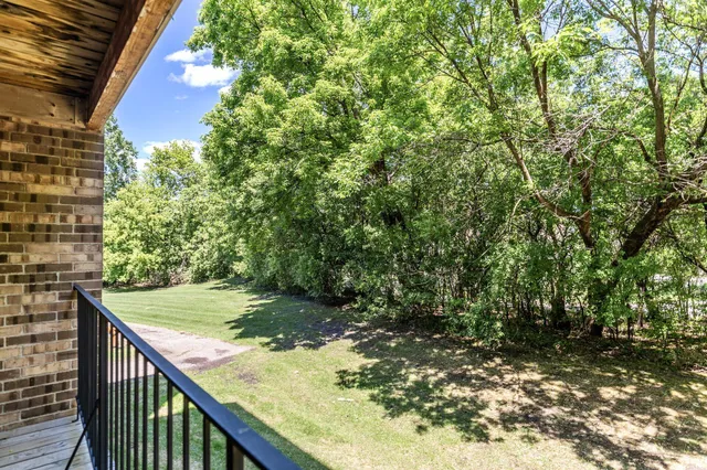 $174,900 | 10441 Greenbrier Road, Unit 315, Minnetonka, MN 55305