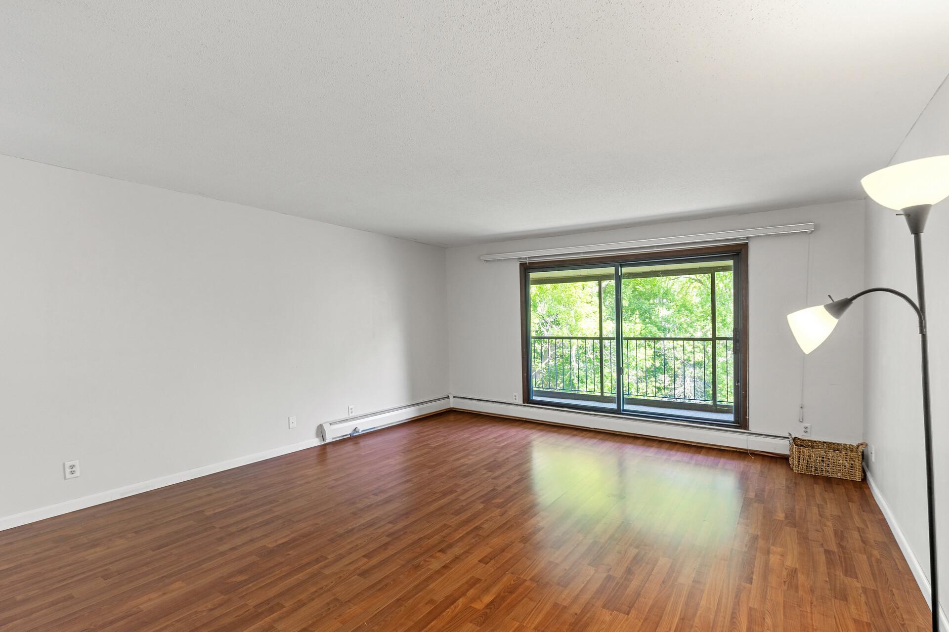 10441 Greenbrier Road, Unit 315 Minnetonka, MN 55305 - Photo 10 of 33