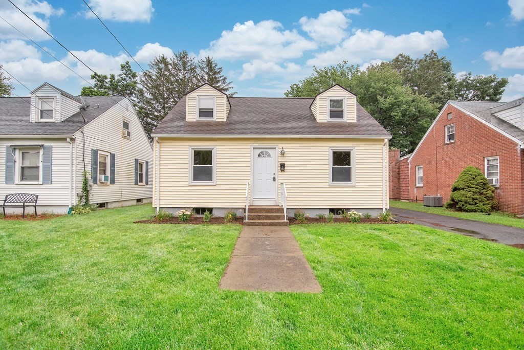 125 Victoria Street Springfield, MA 01104 - Photo 1 of 34 Gallery Image 1