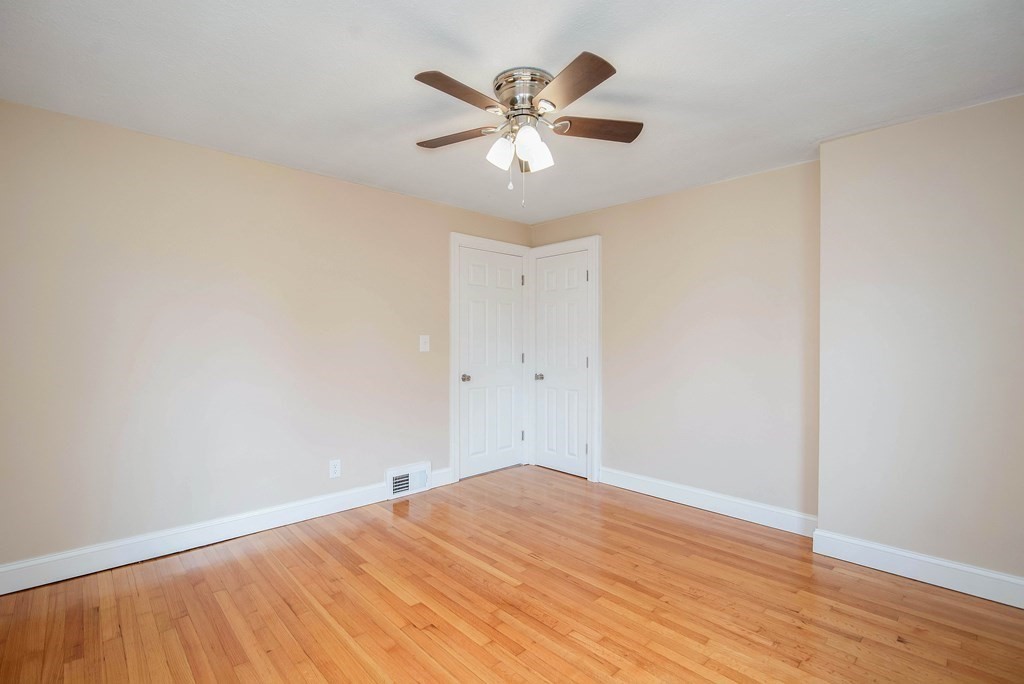 125 Victoria Street Springfield, MA 01104 - Photo 12 of 34 Gallery Image 12