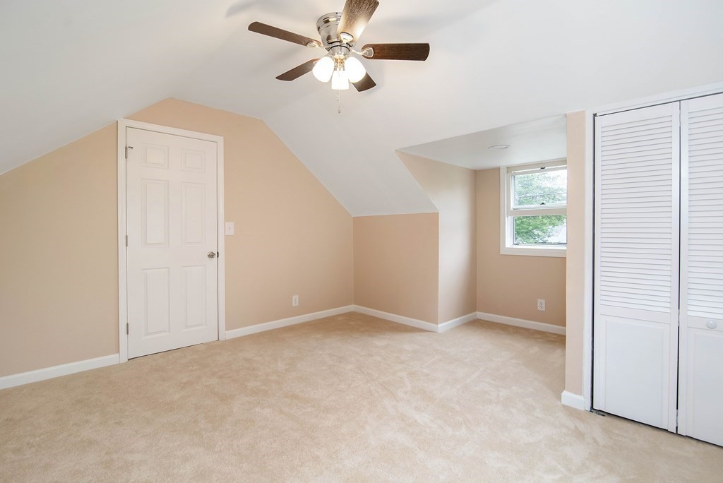 125 Victoria Street Springfield, MA 01104 - Photo 17 of 34 Gallery Image 17